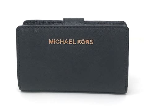 michael kors jet set bifold zip coin wallet|Michael Kors Jet Set Travel Medium Bifold Zip Coin ID Card Wallet.